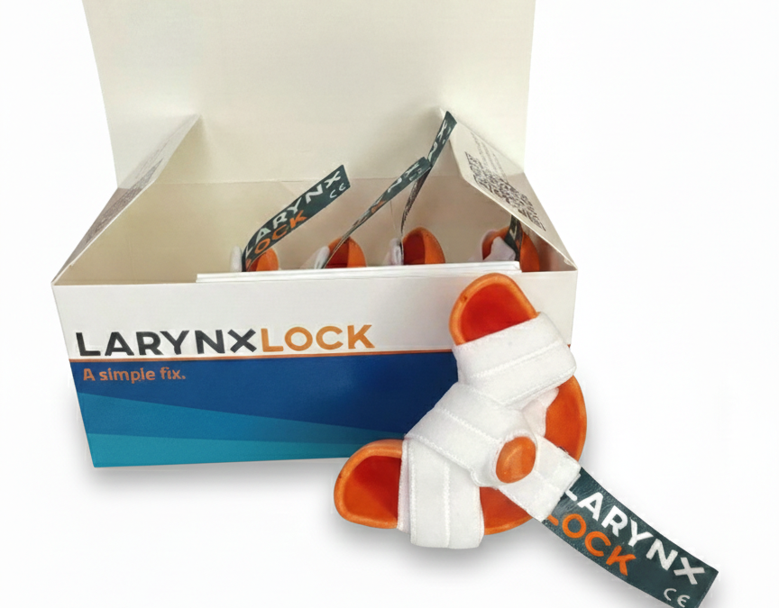 Bande élastique, boutonnière pour dispositif médical – Larynxlock –